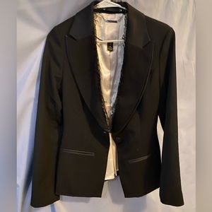 Blazer size 4